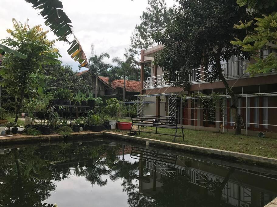 Villa Naumi Bandung Exterior photo